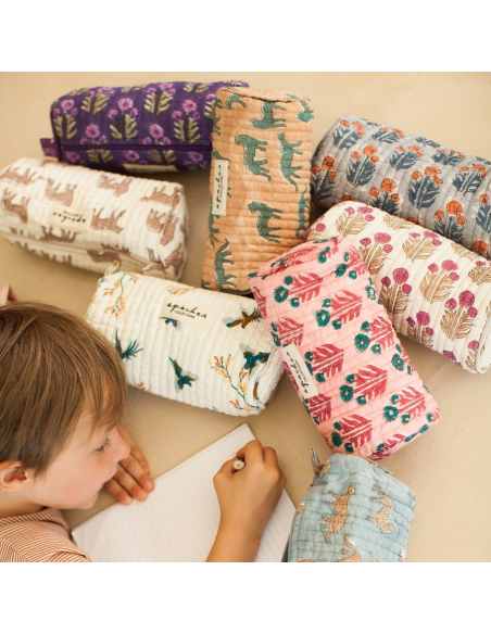 Kosmetyczka - piórnik Opal Fraisier